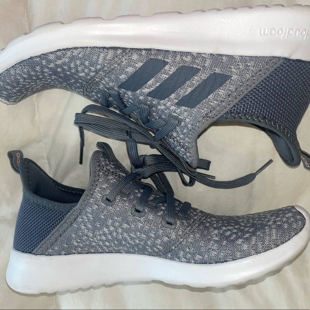 Women's Adidas Memory foam sneakers. Size 9. Worn once. like new condition